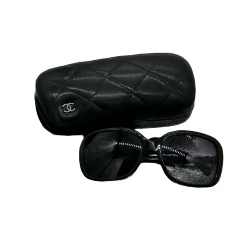 Chanel Sunglasses‎ Womens Black White CC Bow Ribbon Silver Logo Oversized